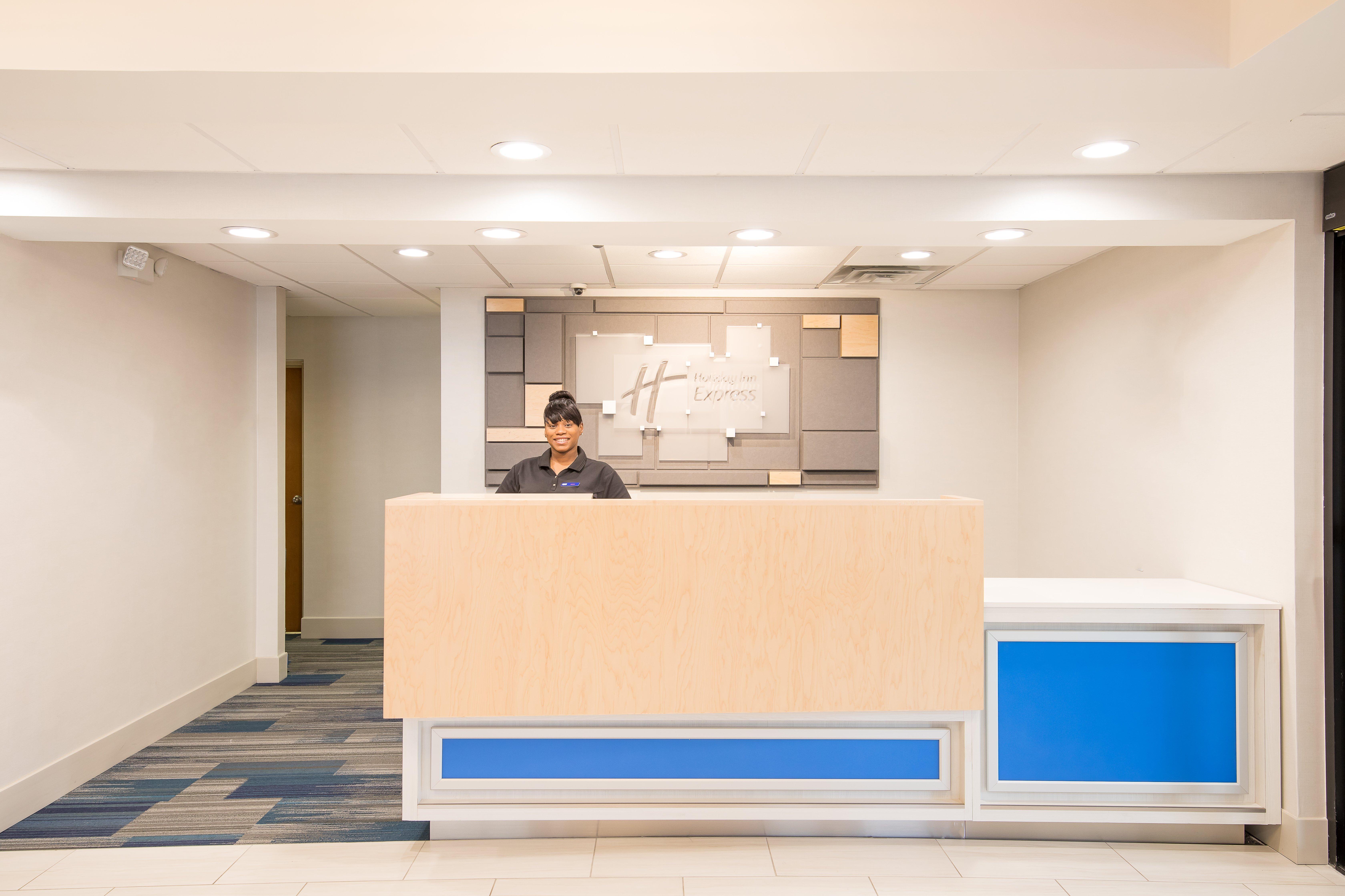 Holiday Inn Express Atlanta-Stone Mountain By Ihg Exterior foto